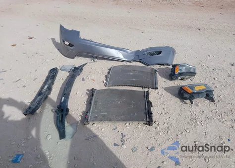 2017 Jeep Grand Cherokee Laredo 4X4 z USA, uszkodzony, nr VIN 1C4RJFAG4HC859122